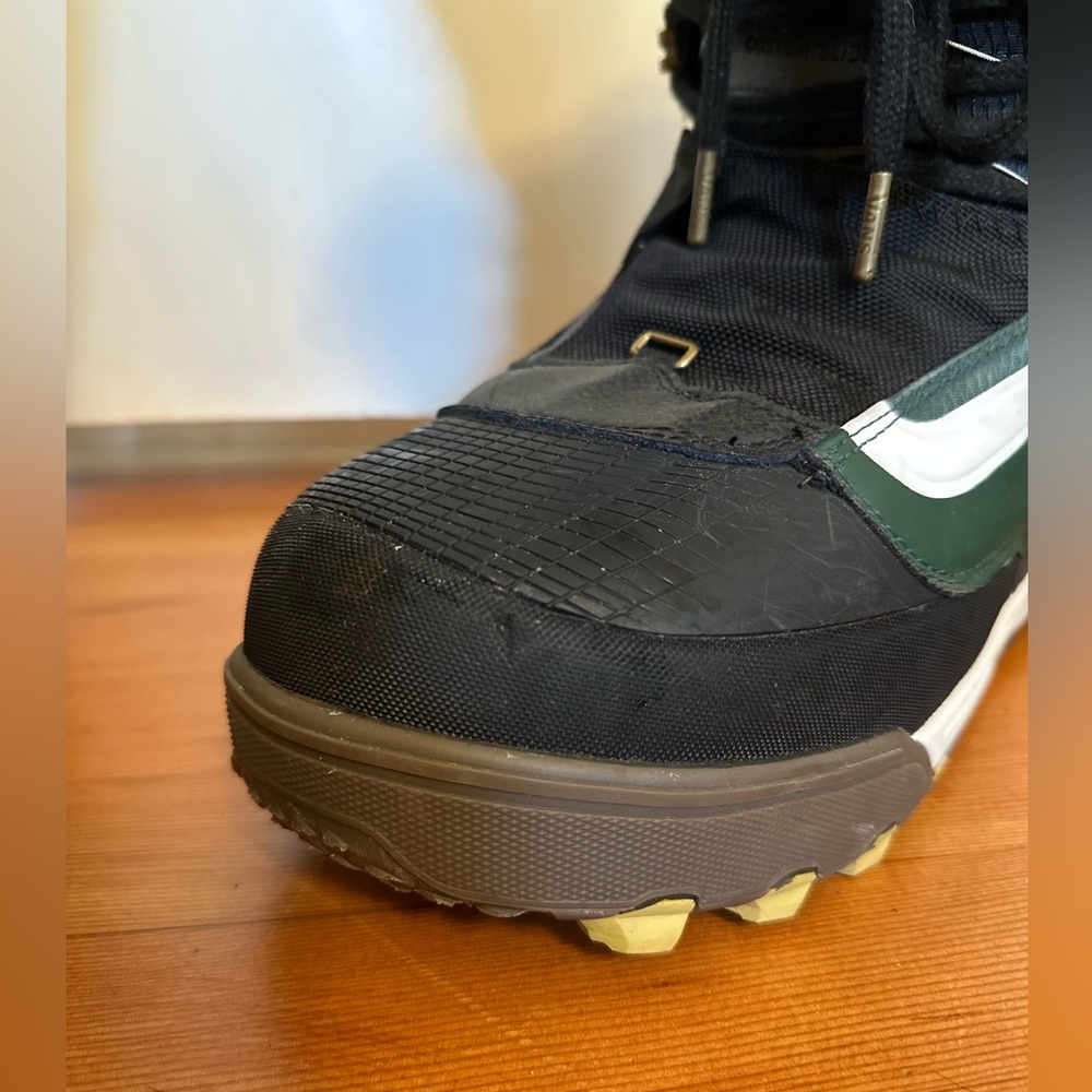Snowboard boots, size 12, vans infuse